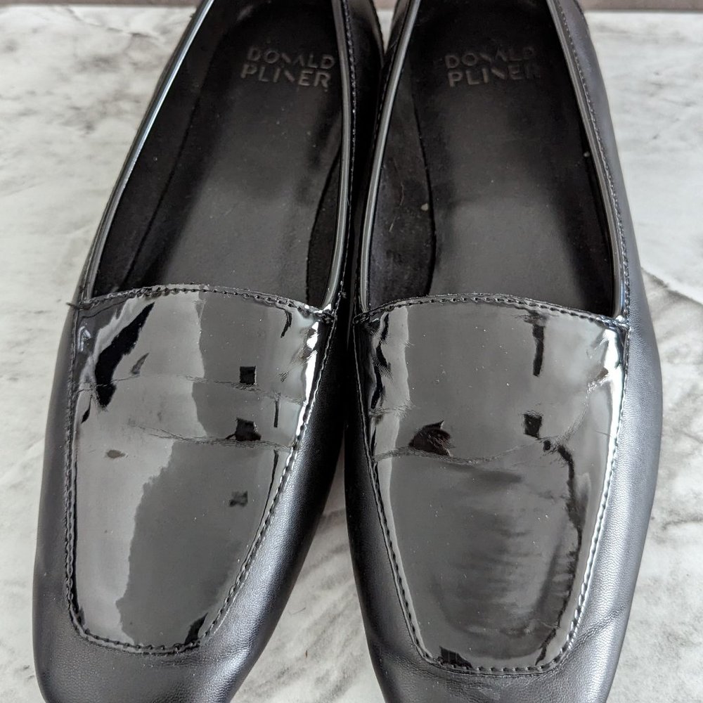 Donald Pliner Halia Black Patent Loafers Size 9